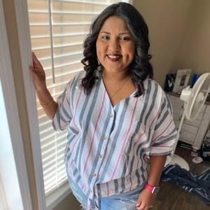 Meet your Posher, Olivia